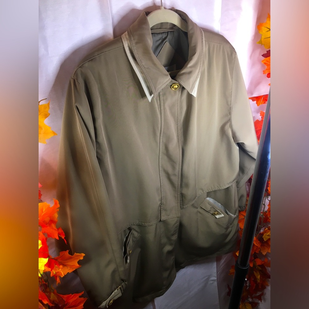 Carlo Briani | Women’s Vintage Trench Coat Jacket